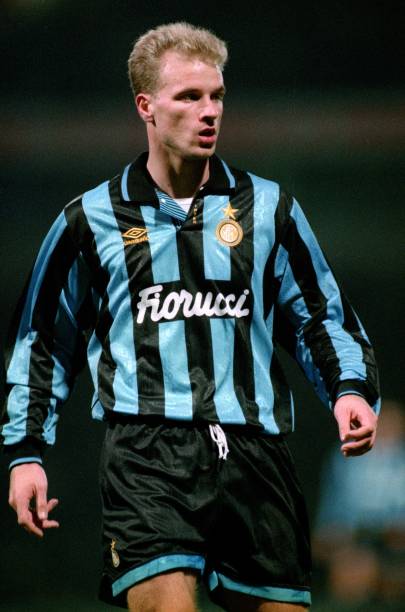 姆巴佩西甲首赛季斩获29球，追平克兰克尔列历史并列第四.